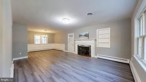 Living - 2043 Highland Ave, Dover, DE 19901 photo 1 of 2