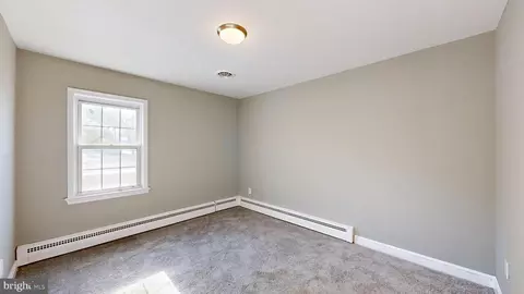 Bedroom - 2043 Highland Ave, Dover, DE 19901 photo 4 of 6