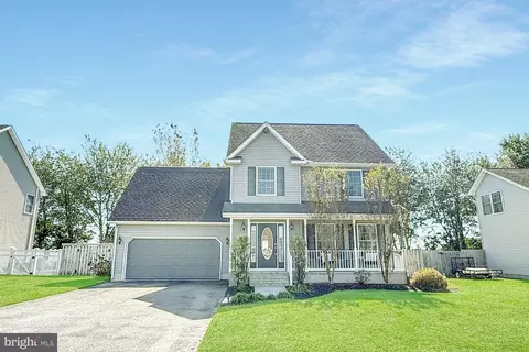 111 Mystic Ln, Magnolia, DE 19962