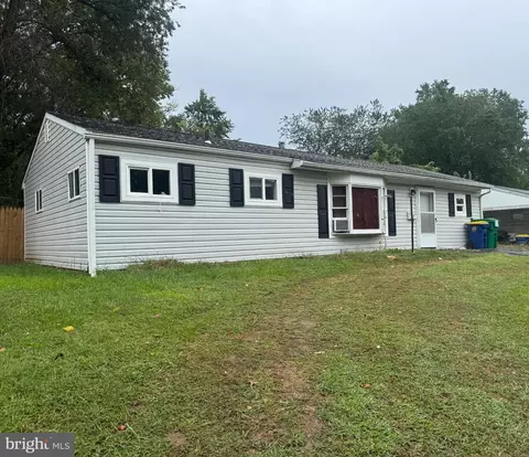 43 Wayne Dr, Dover, DE 19901