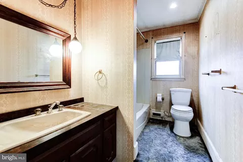 Bath - 40 Lotus St, Dover, DE 19901 photo 2 of 2