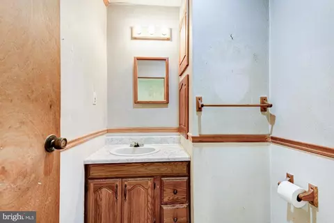 Bath - 40 Lotus St, Dover, DE 19901 photo 1 of 2