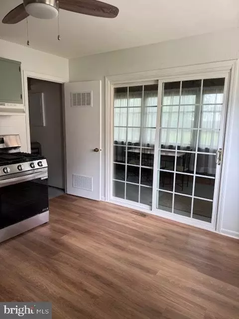 Entry Way - 106 Mitscher Rd, Dover, DE 19901 photo 1 of 3