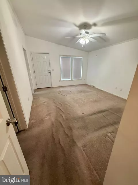 Living - 549 Weaver Dr #549, Dover, DE 19901 photo 1 of 1