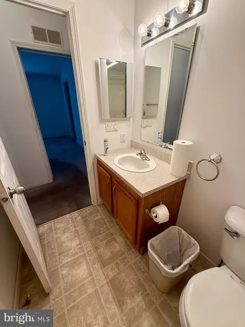 Bath - 549 Weaver Dr #549, Dover, DE 19901 photo 2 of 6