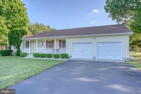 186 Bloomfield Dr, Harrington, DE 19952