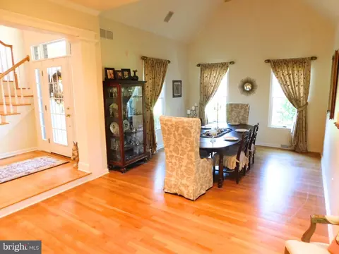 Dining - 28 Baltray, Dover, DE 19904 photo 5 of 5