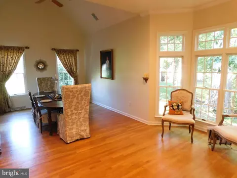 Dining - 28 Baltray, Dover, DE 19904 photo 4 of 5