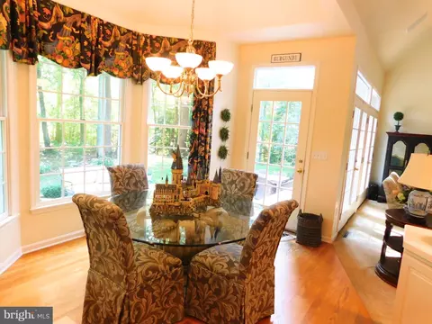 Dining - 28 Baltray, Dover, DE 19904 photo 3 of 5