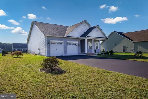 823 Greenbrook Dr, Milford, DE 19963