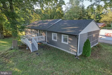 37 Rehak Dr, Hartly, DE 19953