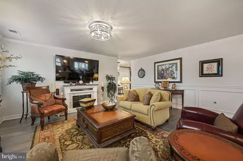 Living - 81 Balthasar Dr, Dover, DE 19901 photo 2 of 2