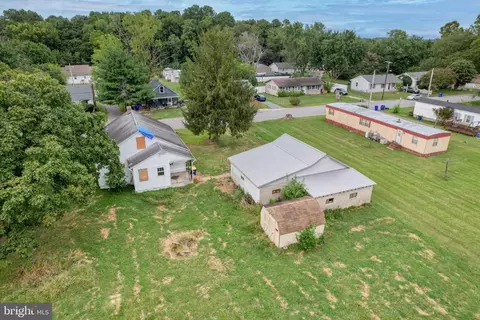 10 Lowber St, Frederica, DE 19946