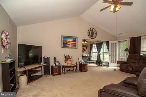 Living - 202 W Darby Cir, Dover, DE 19904 photo 2 of 2