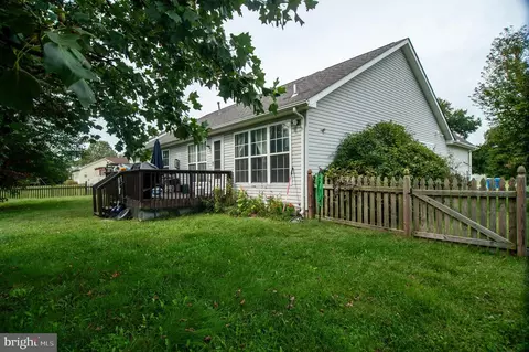 Exterior - 202 W Darby Cir, Dover, DE 19904 photo 5 of 5