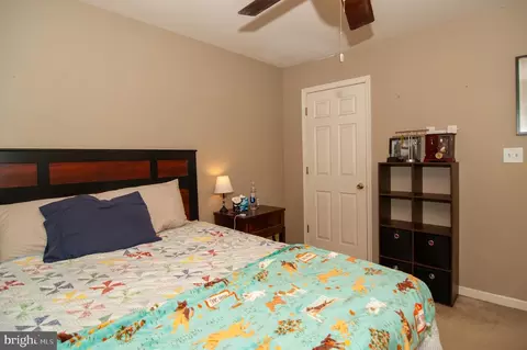 Bedroom - 202 W Darby Cir, Dover, DE 19904 photo 5 of 7