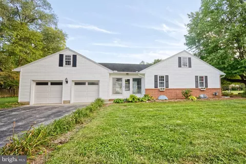 1901 Mitten St, Dover, DE 19901