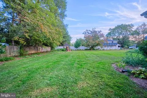 Exterior - 1901 Mitten St, Dover, DE 19901 photo 11 of 12