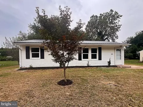 153 President Dr, Dover, DE 19901