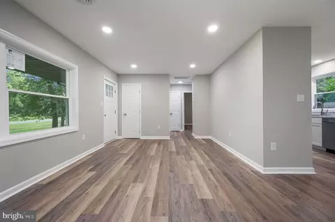 Entry Way - 855 Brittney Ln, Hartly, DE 19953 photo 1 of 2