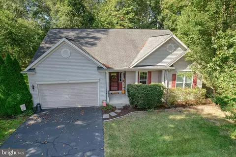 65 Gardenia Blvd, Greenwood, DE 19950