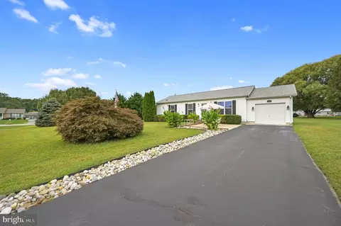 626 Blaine Dr, Felton, DE 19943
