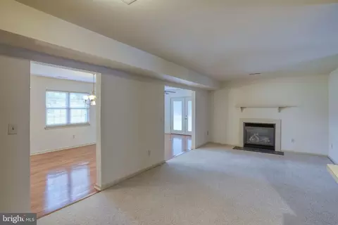 Living - 206 Grinding Wheel Dr, Dover, DE 19904 photo 2 of 7