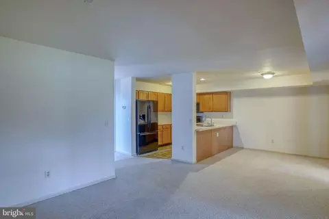 Living - 206 Grinding Wheel Dr, Dover, DE 19904 photo 3 of 7