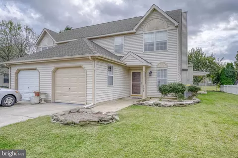 206 Grinding Wheel Dr, Dover, DE 19904