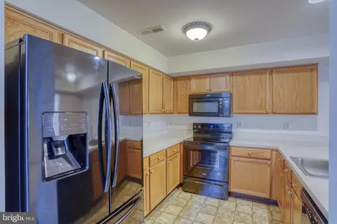 Kitchen - 206 Grinding Wheel Dr, Dover, DE 19904 photo 2 of 3