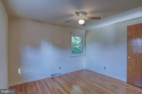 839 Woodcrest Dr, Dover, DE 19904 photo 31