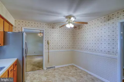 839 Woodcrest Dr, Dover, DE 19904 photo 16