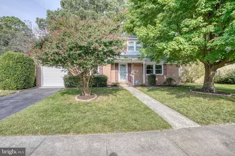 839 Woodcrest Dr, Dover, DE 19904 photo 3