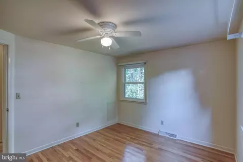 839 Woodcrest Dr, Dover, DE 19904 photo 32