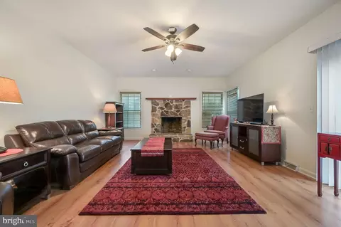 Living - 106 Brandywine Dr, Dover, DE 19904 photo 1 of 3