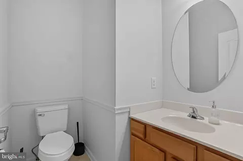 Bath - 175 Lexington Pl, Dover, DE 19901 photo 1 of 4