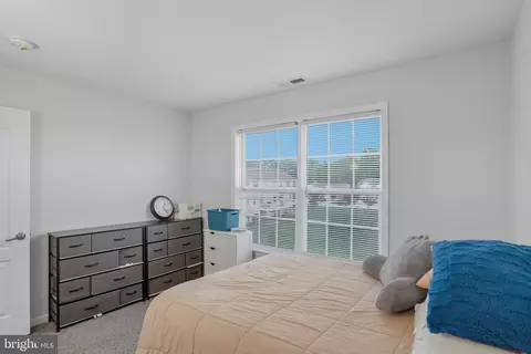 Bedroom - 175 Lexington Pl, Dover, DE 19901 photo 5 of 7