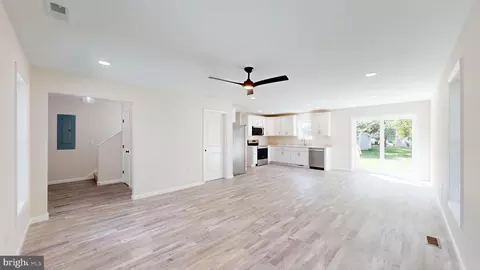 Entry Way - 99 Cooper St, Kenton, DE 19955 photo 2 of 10