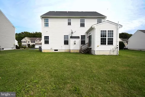 Exterior - 209 E Constitution Dr, Smyrna, DE 19977 photo 4 of 4