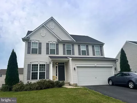 Exterior - 209 E Constitution Dr, Smyrna, DE 19977 photo 2 of 4
