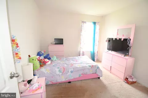 Bedroom - 209 E Constitution Dr, Smyrna, DE 19977 photo 5 of 7