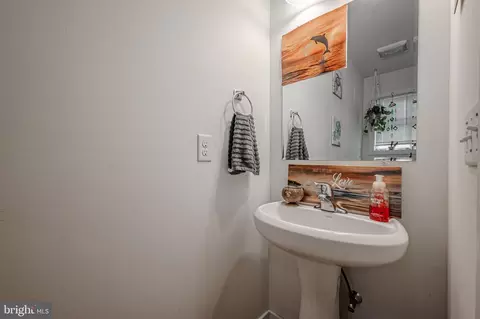 Bath - 54 S Governors Ave, Dover, DE 19904 photo 1 of 3