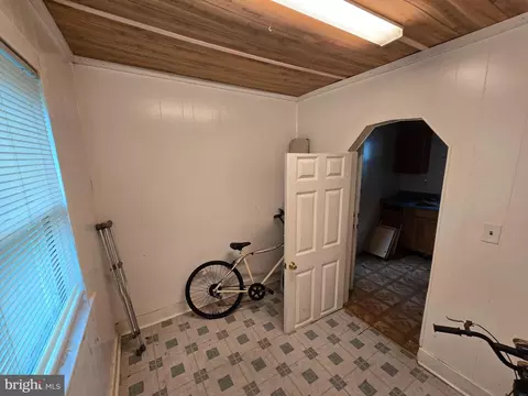 Entry Way - 214 W Division St, Dover, DE 19904 photo 7 of 11