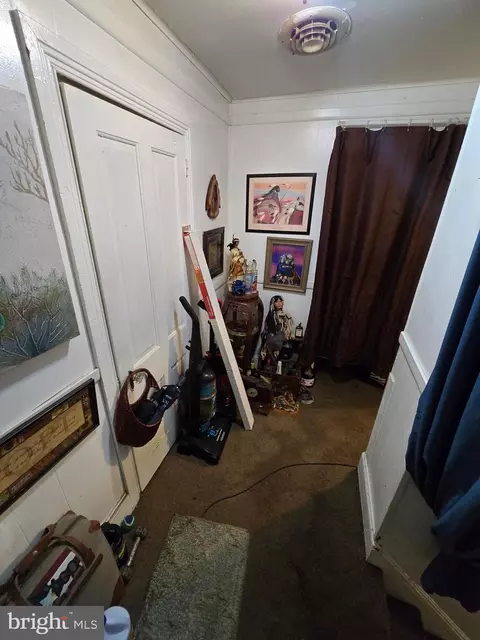 Entry Way - 214 W Division St, Dover, DE 19904 photo 10 of 11