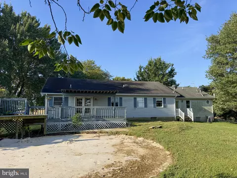 Exterior - 7250 Bayside Dr, Dover, DE 19901 photo 2 of 3