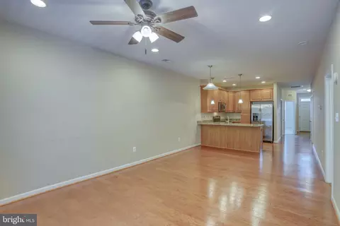 Living - 21 Starfire Ct, Dover, DE 19901 photo 5 of 6