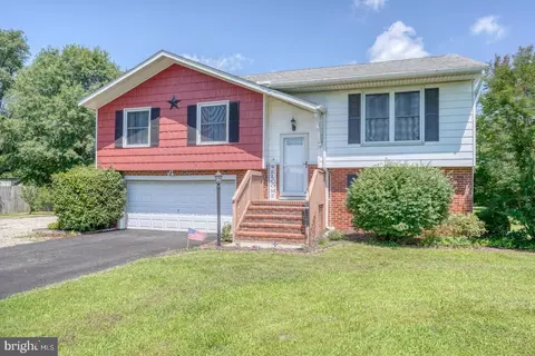 587 Thistlewood Rd, Houston, DE 19954