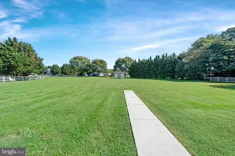 Exterior - 294 Fieldcrest Dr, Dover, DE 19904 photo 7 of 7