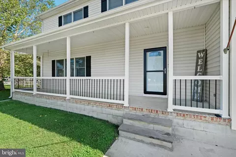 Exterior - 294 Fieldcrest Dr, Dover, DE 19904 photo 2 of 7