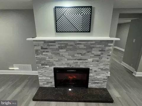 Entry Way - 422 Frear Dr #422, Dover, DE 19901 photo 1 of 6